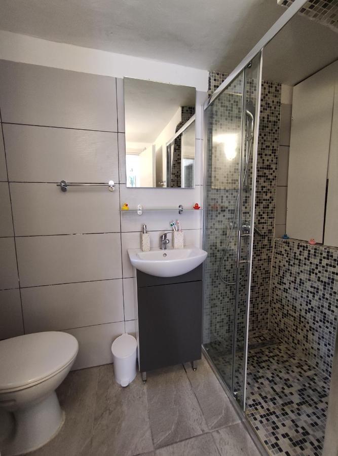 Apartment Tona Šibenik Eksteriør billede